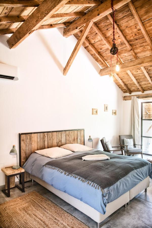 Mas De Bouvet En Camargue Bed & Breakfast *