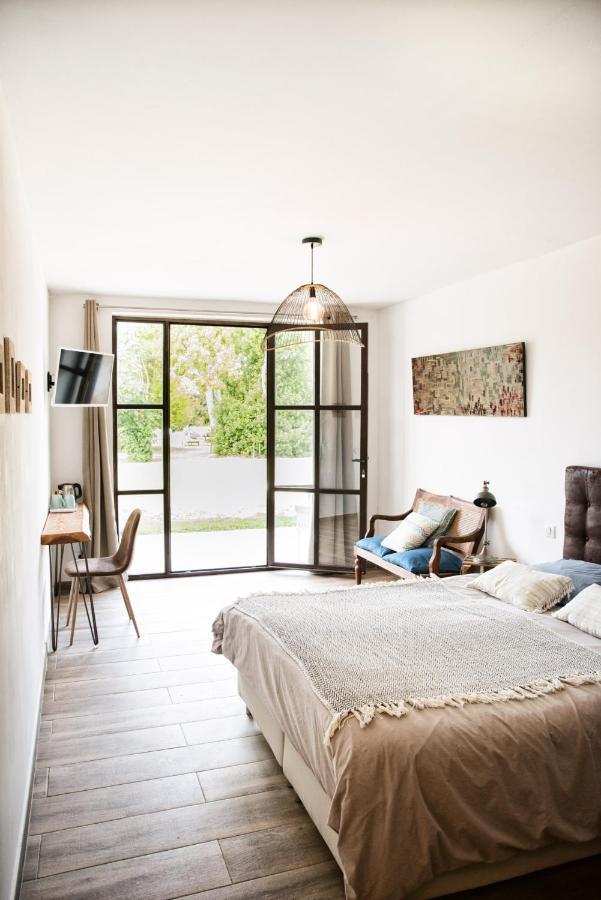 Mas De Bouvet En Camargue Bed & Breakfast
